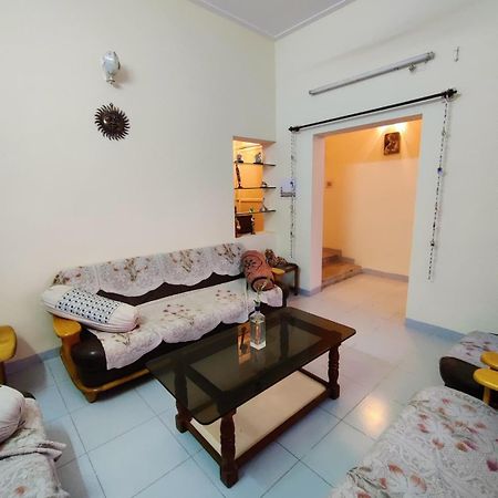 Spacious Bungalow With All Basic Amenities Villa Indore Exteriör bild