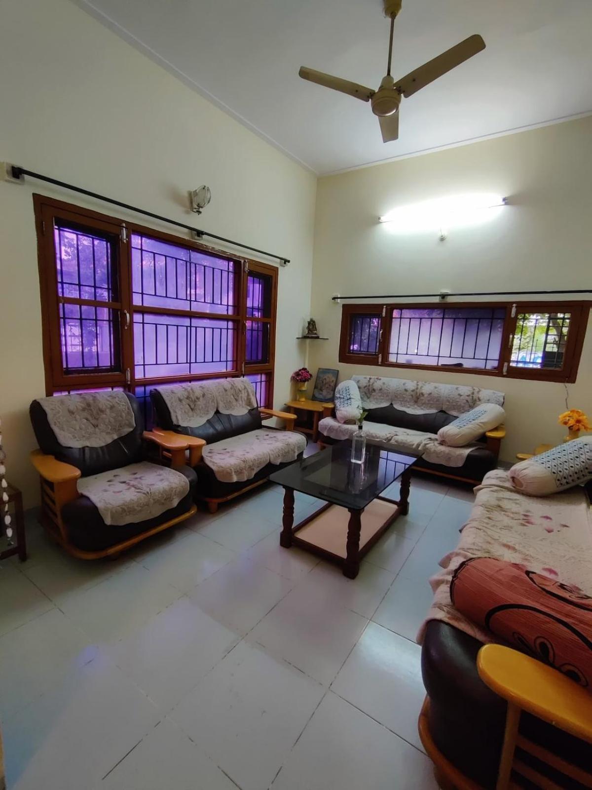 Spacious Bungalow With All Basic Amenities Villa Indore Exteriör bild